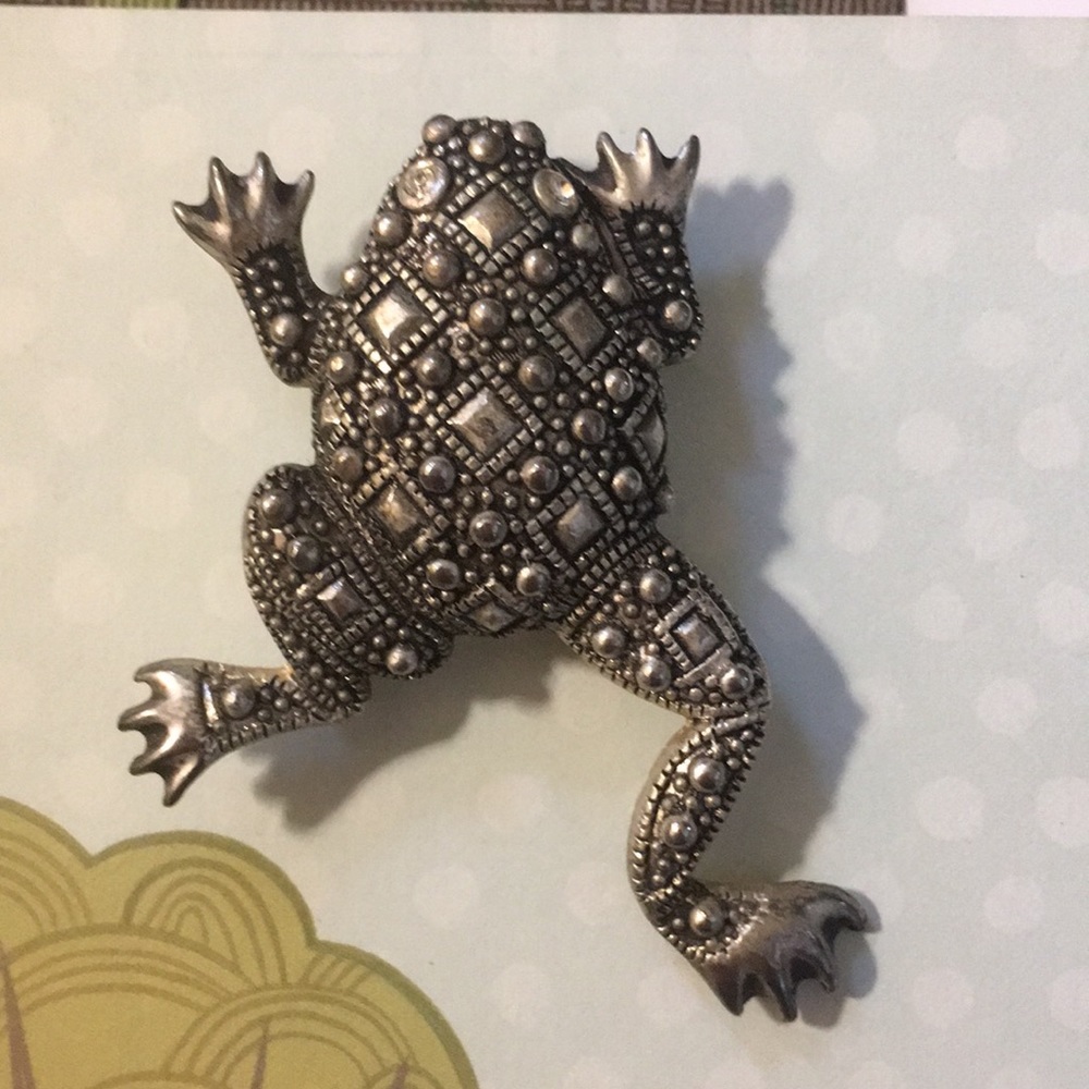 Vintage Frog Pin